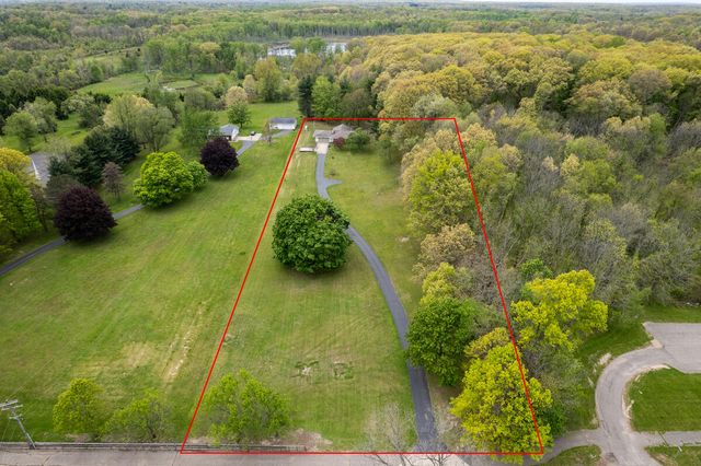 14135 Helmer Road S, Battle Creek, MI 49015