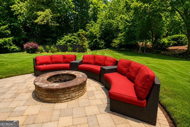915 Champions Fairway Drive, Alpharetta, GA 30004