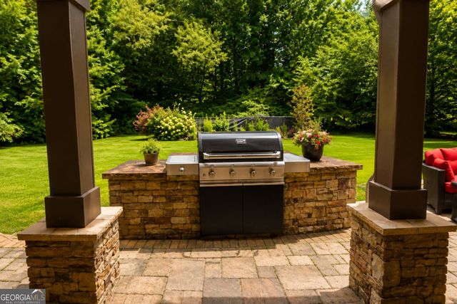 915 Champions Fairway Drive, Alpharetta, GA 30004