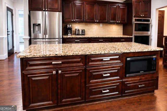 915 Champions Fairway Drive, Alpharetta, GA 30004