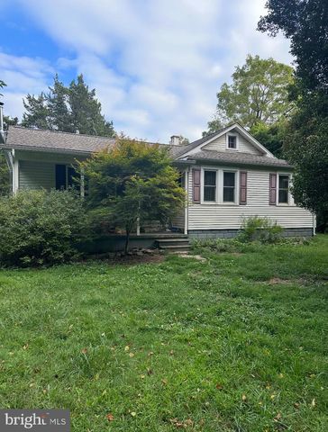 142 N LEIPZIG AVE, Egg Harbor City, NJ 08215