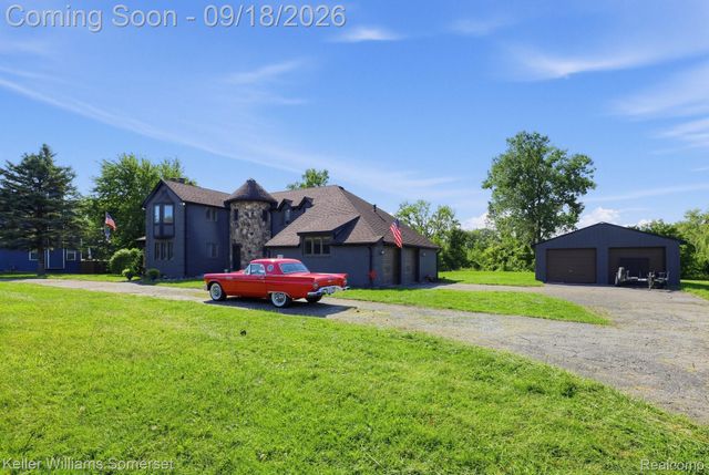 52401 Baker Road, Chesterfield Township, MI 48047
