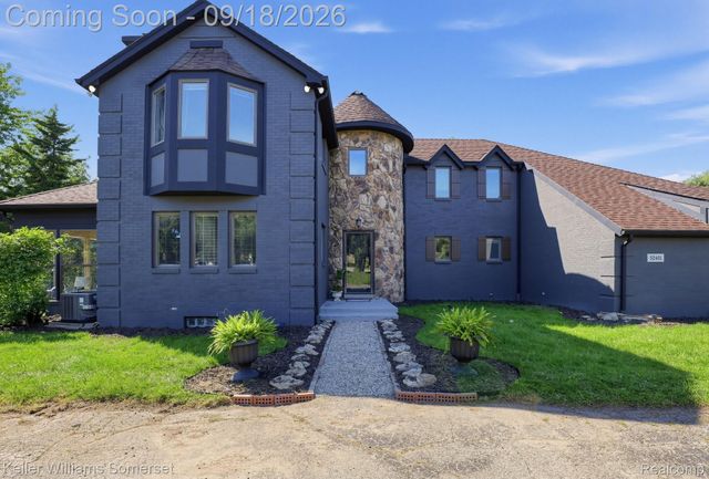 52401 Baker Road, Chesterfield Township, MI 48047