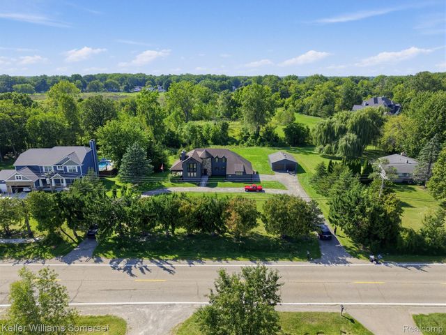 52401 Baker Road, Chesterfield Township, MI 48047