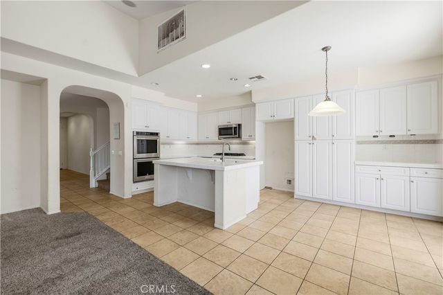 44022 Raven Lane, Lancaster, CA 93536