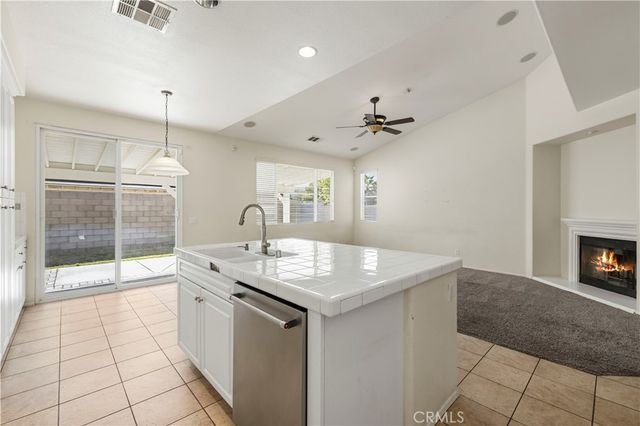 44022 Raven Lane, Lancaster, CA 93536