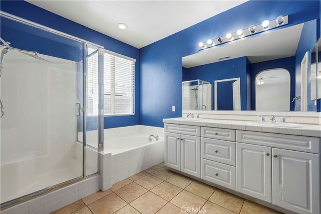 44022 Raven Lane, Lancaster, CA 93536
