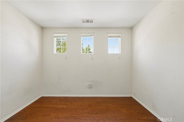 44022 Raven Lane, Lancaster, CA 93536
