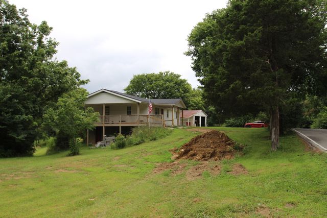 295 Saint Johns Road, Frankfort, KY 40601