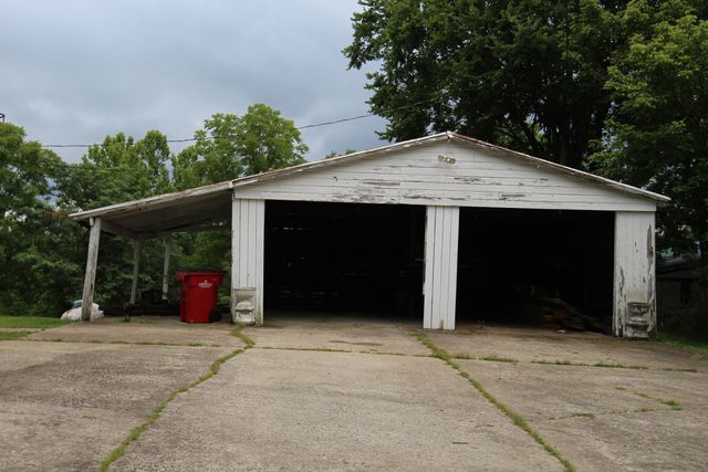 295 Saint Johns Road, Frankfort, KY 40601