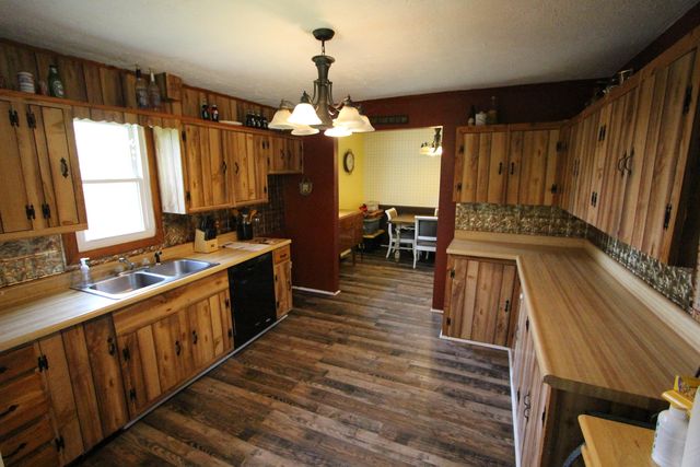 295 Saint Johns Road, Frankfort, KY 40601