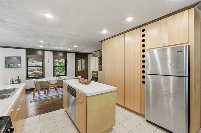 744 Bonnie Dell Drive, Marietta, GA 30062