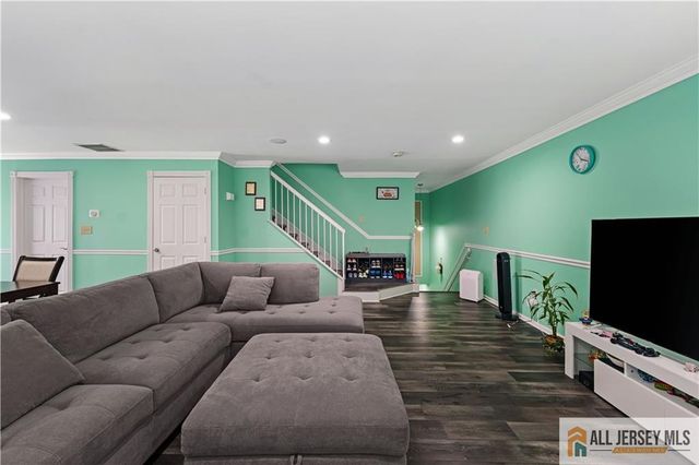 2006 Ridgeview Court 2006, Sayreville, NJ 08859