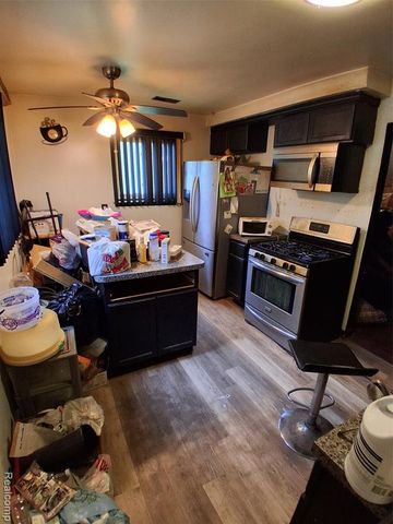 15949 Winston, Redford, MI 48239
