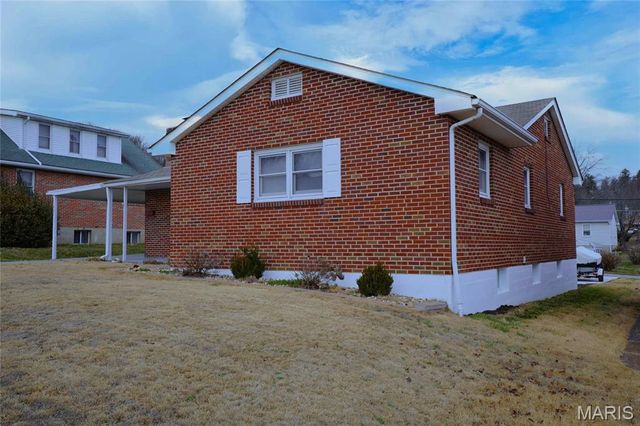 421 W 9th Street, Hermann, MO 65041
