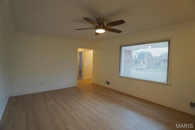 421 W 9th Street, Hermann, MO 65041