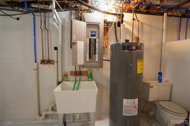 421 W 9th Street, Hermann, MO 65041