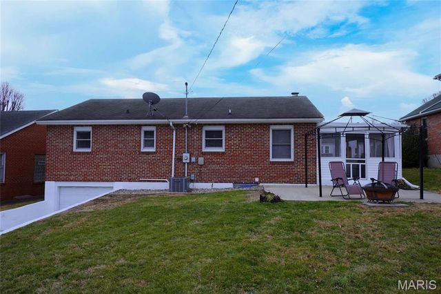 421 W 9th Street, Hermann, MO 65041