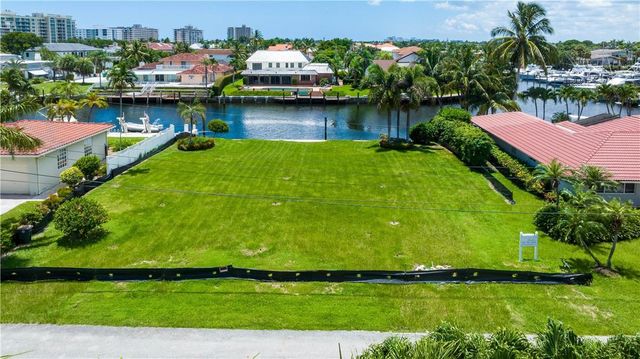 3020 NE 44th Street, Lighthouse Point, FL 33064