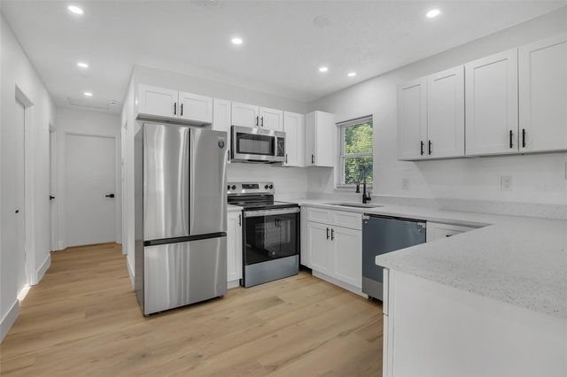 6108 BEAR LAKE TERRACE, Apopka, FL 32703