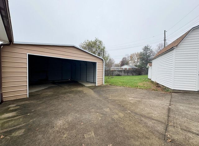 3613 Crosby Drive, Lexington, KY 40517