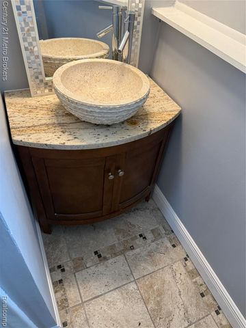 3202 Wolcott Street, Flint, MI 48504