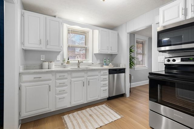 250 Thicket St, Weymouth, MA 02190