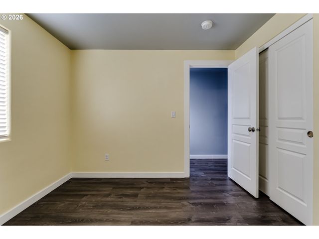 5854 AVALON St, Eugene, OR 97402