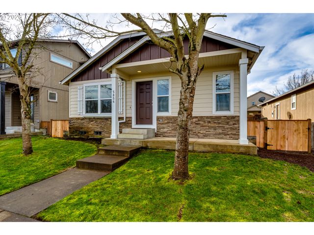 5854 AVALON St, Eugene, OR 97402