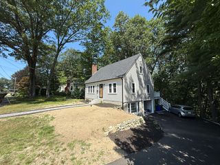 60 Duxbury Dr, Holden, MA 01520