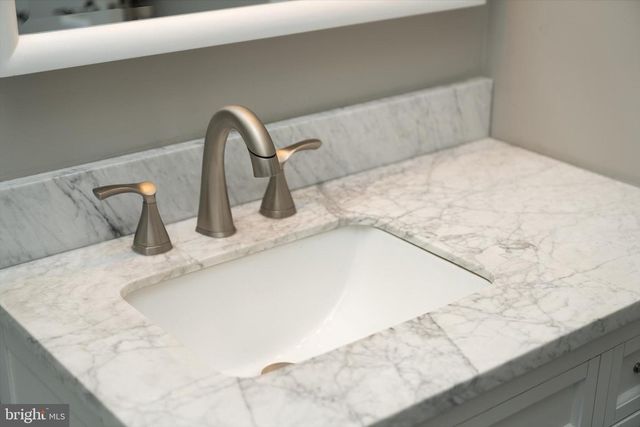 93 TUDOR DR, Hamilton, NJ 08690