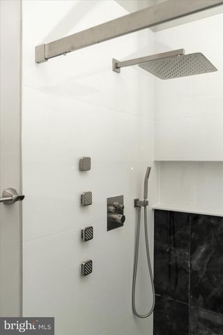 93 TUDOR DR, Hamilton, NJ 08690