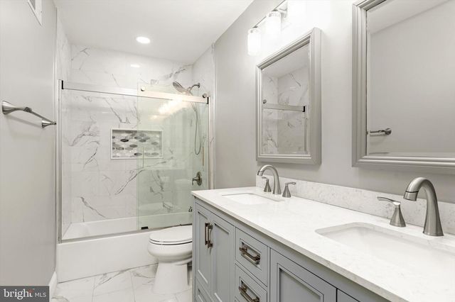 93 TUDOR DR, Hamilton, NJ 08690