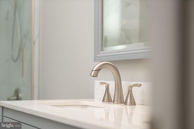 93 TUDOR DR, Hamilton, NJ 08690