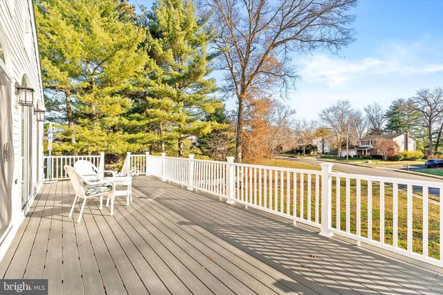 93 TUDOR DR, Hamilton, NJ 08690