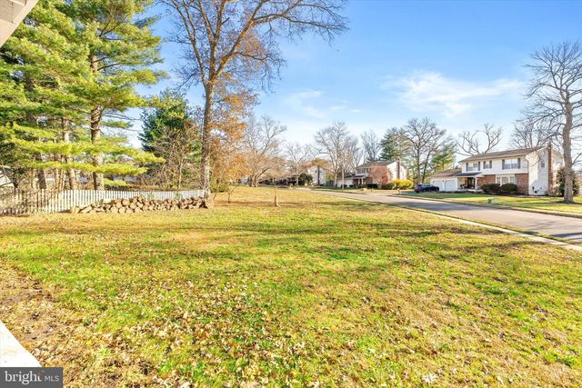 93 TUDOR DR, Hamilton, NJ 08690