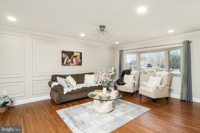 93 TUDOR DR, Hamilton, NJ 08690