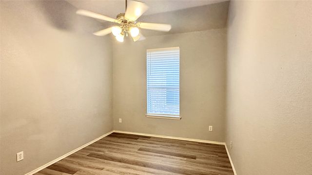 8905 Edinburgh Lane, Rowlett, TX 75089