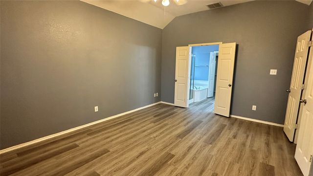 8905 Edinburgh Lane, Rowlett, TX 75089