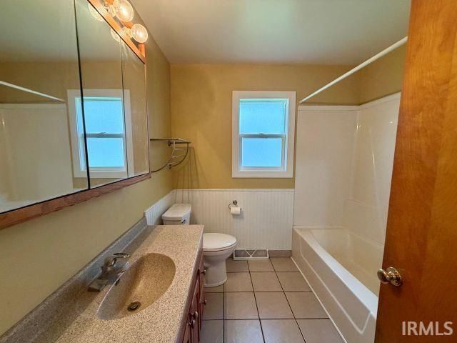 1410 Williams Street, Angola, IN 46703