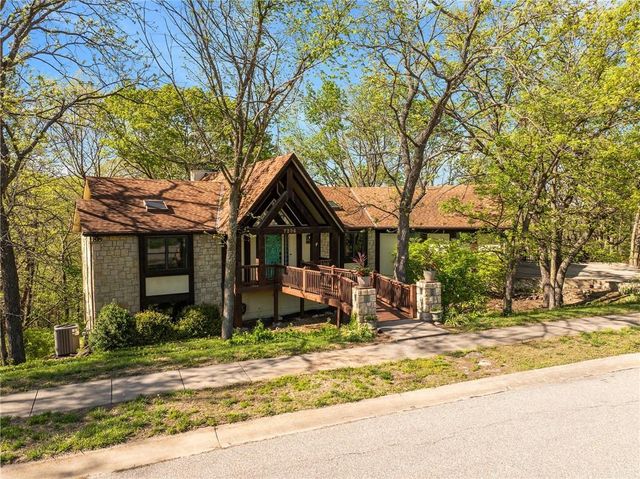 7206 Larson Avenue, Kansas City, MO 64133