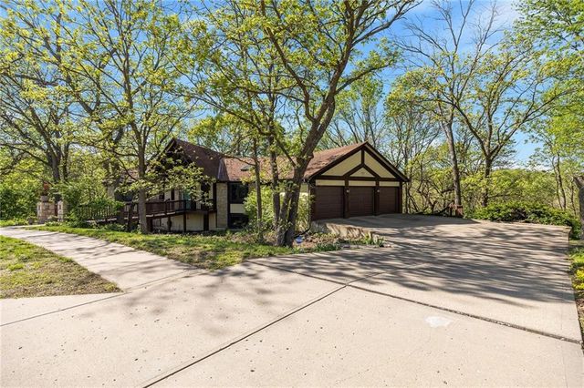 7206 Larson Avenue, Kansas City, MO 64133