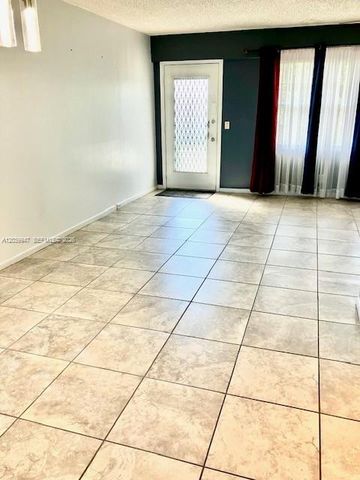 850 SW 133 Terrace 411B, Pembroke Pines, FL 33027