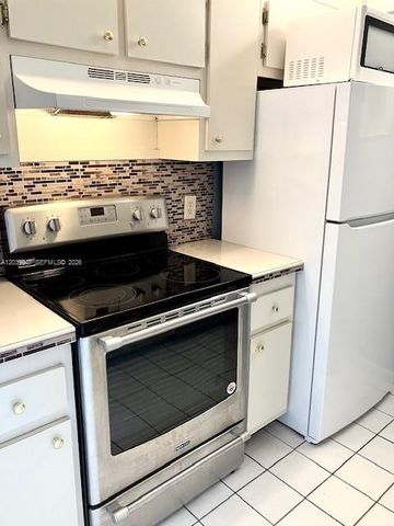 850 SW 133 Terrace 411B, Pembroke Pines, FL 33027