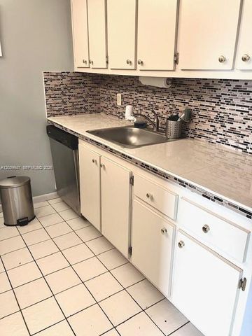 850 SW 133 Terrace 411B, Pembroke Pines, FL 33027