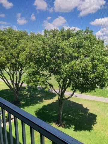 850 SW 133 Terrace 411B, Pembroke Pines, FL 33027