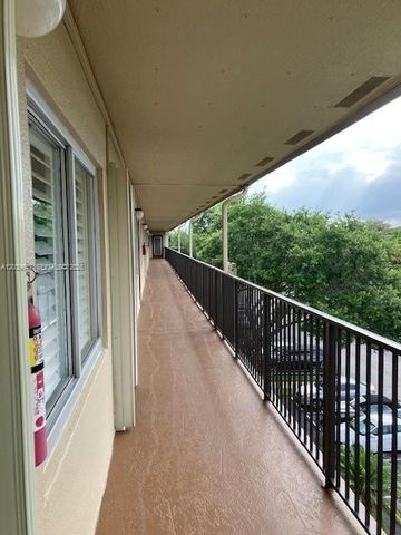 850 SW 133 Terrace 411B, Pembroke Pines, FL 33027
