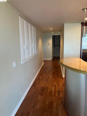 403 Main St 801N, San Francisco, CA 94105