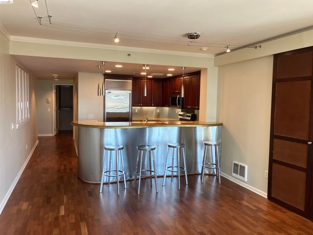 403 Main St 801N, San Francisco, CA 94105
