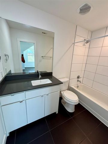 4211 Delano Place 5B, Dallas, TX 75204